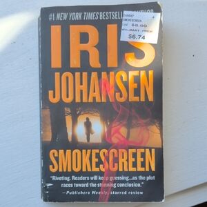 Iris Johansen 'Smokescreen' Paperback Book